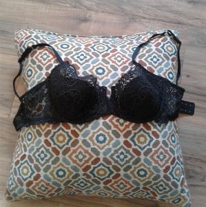 Victoria's Secret Very Sexy push-up black lace bra